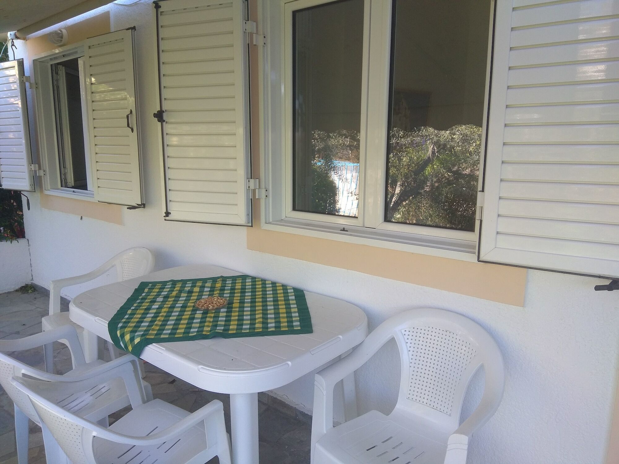 Roula'S Rooms Aegina エクステリア 写真